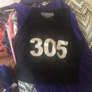 ((305)) FITNESS black and white crop top.